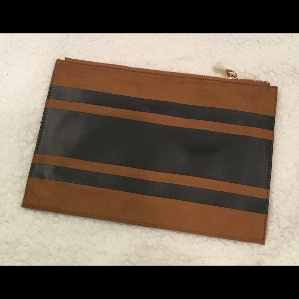🔵Deux Lux Clutch🔵 SOLD*****